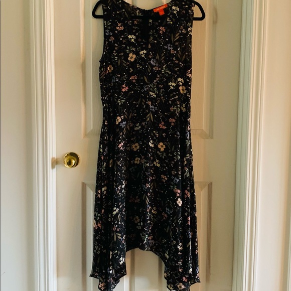 Joe Fresh Black Floral Dress - Picture 7 of 14